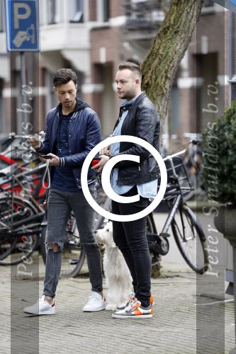 Amsterdam 6 februari 2017 
Raoul v d Heijden (ex gordon)  met een vriend op de cornelis schuytstraat