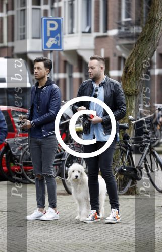 Amsterdam 6 februari 2017 
Raoul v d Heijden (ex gordon)  met een vriend op de cornelis schuytstraat