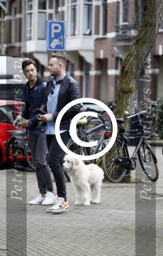 Amsterdam 6 februari 2017 
Raoul v d Heijden (ex gordon)  met een vriend op de cornelis schuytstraat