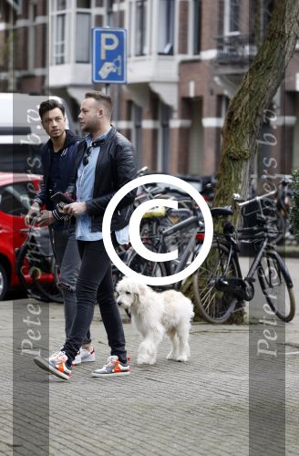 Amsterdam 6 februari 2017 
Raoul v d Heijden (ex gordon)  met een vriend op de cornelis schuytstraat