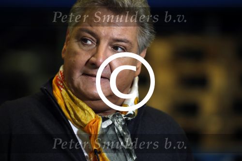 Amsterdam 6 februari 2017
Rene Froger krijgt van honig 150.000 potjes voor de voedselbank.