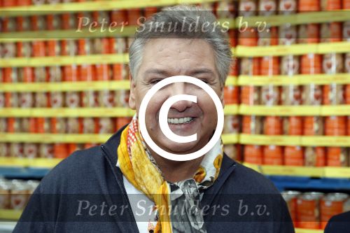 Amsterdam 6 februari 2017
Rene Froger krijgt van honig 150.000 potjes voor de voedselbank.