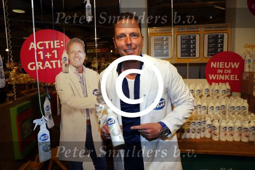 Amsterdam 10 februari 2017 
Rob Geus bij de Jumbo met presentatie van zijn schoonmaaklijn