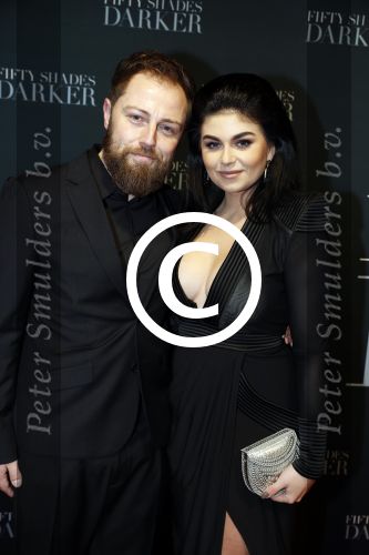 Amsterdam 7 februari 2017
Premiere fifty shades darker in Tuschinski. Roxeannne Hazes met haar nieuwe vriend Erik Zwennes