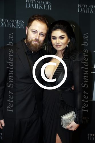 Amsterdam 7 februari 2017
Premiere fifty shades darker in Tuschinski. Roxeannne Hazes met haar nieuwe vriend Erik Zwennes