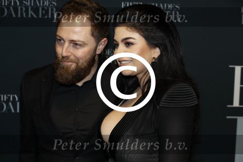 Amsterdam 7 februari 2017
Premiere fifty shades darker in Tuschinski. Roxeannne Hazes met haar nieuwe vriend Erik Zwennes