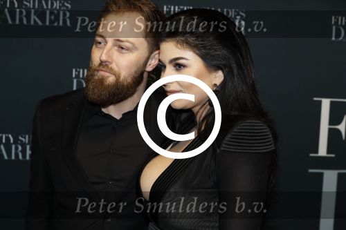 Amsterdam 7 februari 2017
Premiere fifty shades darker in Tuschinski. Roxeannne Hazes met haar nieuwe vriend Erik Zwennes