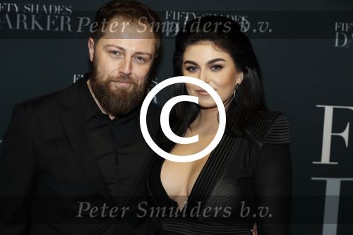 Amsterdam 7 februari 2017
Premiere fifty shades darker in Tuschinski. Roxeannne Hazes met haar nieuwe vriend Erik Zwennes