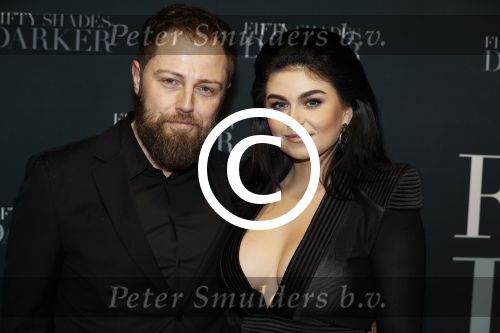 Amsterdam 7 februari 2017
Premiere fifty shades darker in Tuschinski. Roxeannne Hazes met haar nieuwe vriend Erik Zwennes