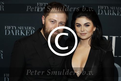 Amsterdam 7 februari 2017
Premiere fifty shades darker in Tuschinski. Roxeannne Hazes met haar nieuwe vriend Erik Zwennes