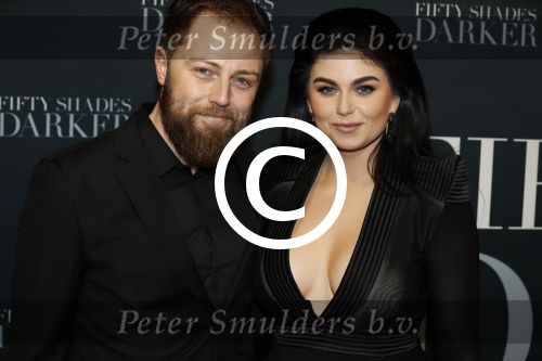 Amsterdam 7 februari 2017
Premiere fifty shades darker in Tuschinski. Roxeannne Hazes met haar nieuwe vriend Erik Zwennes