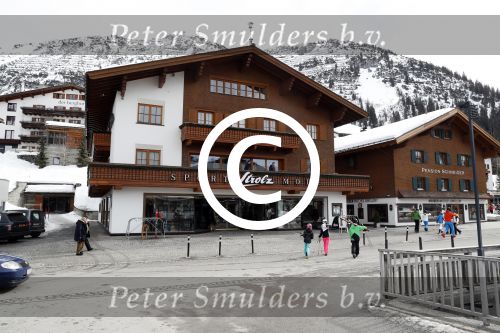 Lech zurs 26 februari 2017
Diverse plekken waar de koninklijke familie regelmatig komt / kwam of verblijft. Bij Strolz kopen/huren ze ski spullen