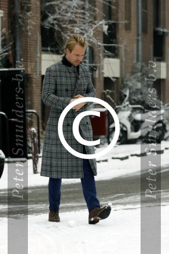 Amsterdam 11 februari 2017
Thijs Romer gaat lunchen met de oppas van zijn dochter Sammie. Hij rijt er naartoe in de auto van zijn ex Katja Schuurman