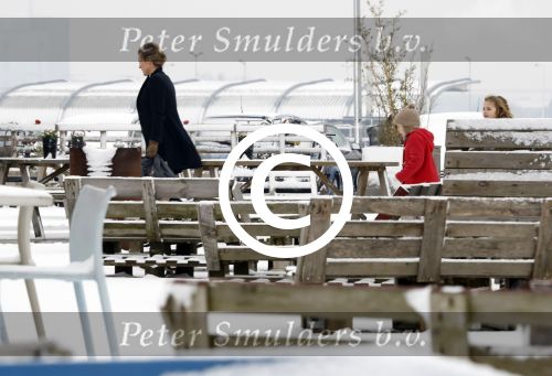 Amsterdam 11 februari 2017
Thijs Romer gaat lunchen met de oppas van zijn dochter Sammie. Hij rijt er naartoe in de auto van zijn ex Katja Schuurman