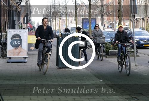 Amsterdam 15 februari 2016
Vincent Croiset met een zoon op de fiets in Amsterdam.