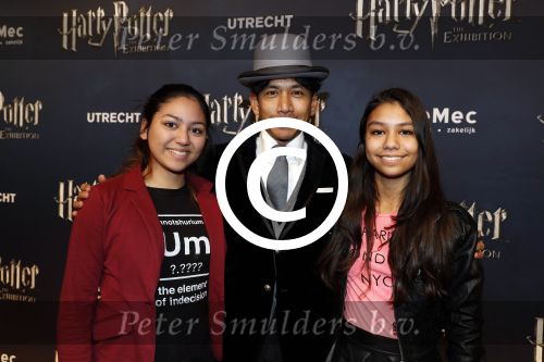Utrecht 9 februari 2017
Exebition Harry Potter in Cinemec Utrecht. Wibi Soerjadi met nichtjes