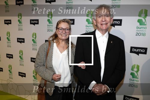 Amsterdam 5 maart 2018 
Buma prijzen in theater Amsterdam. Arnold Muhren met partner