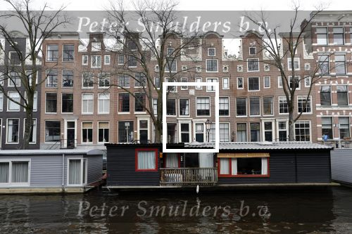Amsterdam 12 maart 2018
Huis  Gigi Ravelli  (1085) en Beau v Erven Dorens (1089) in Amsterdam