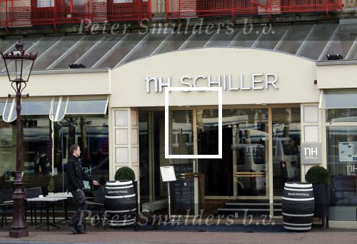 Amsterdam 6 maart 2018
Beveiliging met honden bij opbames RTL Late night in NH hotel Schiller