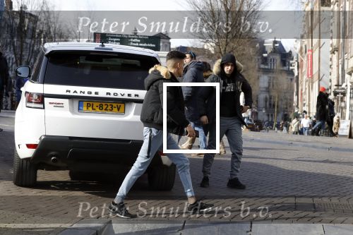Amsterdam 24 februari 2018
Rapper Boef met zijn Range Rover in Amsterdam