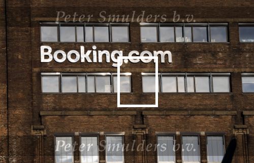Amsterdam 6 maart 2018 
Rembrandt plein in Amsterdam met kantoor Booking.com