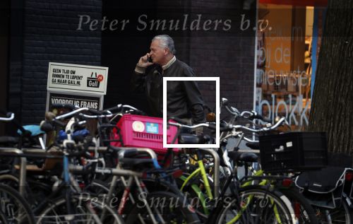 Amsterdam 20 februari 2018
Bram Moszkowicz doet boodschappen in Amsterdam zuid