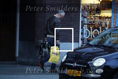 Amsterdam 20 februari 2018
Bram Moszkowicz doet boodschappen in Amsterdam zuid