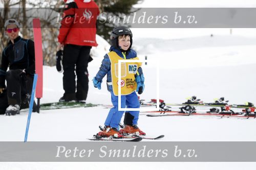 Wargain 1 maart 2018
Sonja Bakker en haar vriend  Barry van Suijdam en zoontje Bram op ski vakantie.