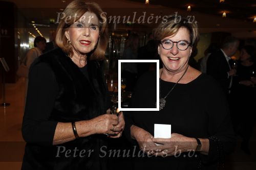 Amsterdam 3 maart 2018 
Modeshow Paul Schulten in hotel Okura. Catherine Keyl met een vriendin