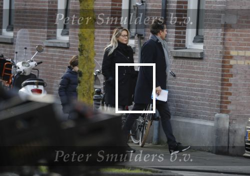Amsterdam 15 februari 2018 
Chantal janzen met man Marco en zoon naar verloskundigenpraktijk