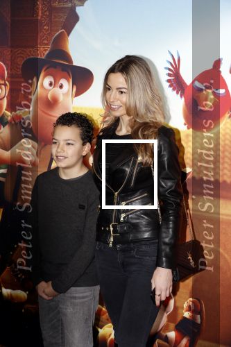 Amsterdam 11 februari 2018
Premiere Ted en het geheim van koning Midas in Pathe arena. Christie Bokma met zoon