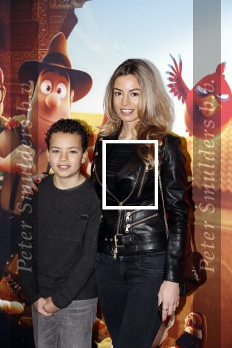 Amsterdam 11 februari 2018
Premiere Ted en het geheim van koning Midas in Pathe arena. Christie Bokma met zoon