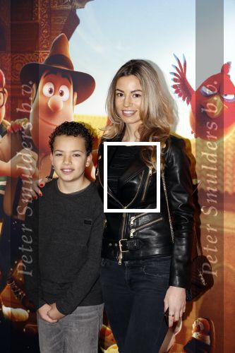 Amsterdam 11 februari 2018
Premiere Ted en het geheim van koning Midas in Pathe arena. Christie Bokma met zoon