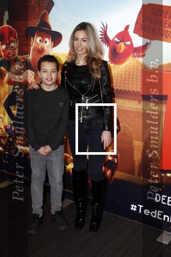 Amsterdam 11 februari 2018
Premiere Ted en het geheim van koning Midas in Pathe arena. Christie Bokma met zoon