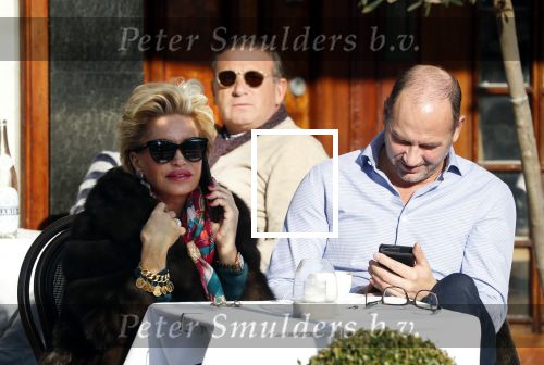 Amsterdam 17 februari 2018
Connie Witteman met verloofde Eugene v Dun op terras.