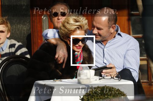 Amsterdam 17 februari 2018
Connie Witteman met verloofde Eugene v Dun op terras.