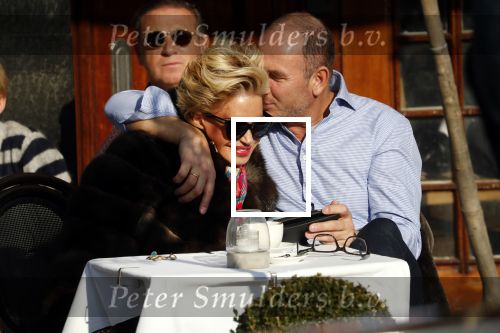 Amsterdam 17 februari 2018
Connie Witteman met verloofde Eugene v Dun op terras.