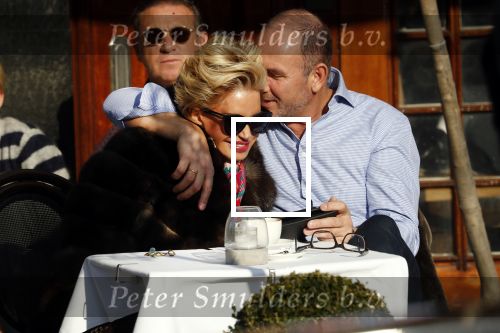 Amsterdam 17 februari 2018
Connie Witteman met verloofde Eugene v Dun op terras.