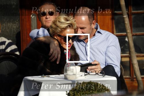 Amsterdam 17 februari 2018
Connie Witteman met verloofde Eugene v Dun op terras.