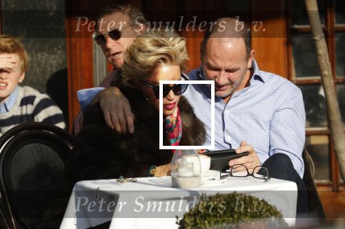 Amsterdam 17 februari 2018
Connie Witteman met verloofde Eugene v Dun op terras.