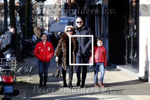 Amsterdam 23 februari 2018
Connie Witteman met verloofde Eugene v Dun en haar twee kleinkinderen