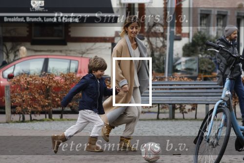 Amsterdam 11 maart 2018   
Danie Bles aan het voetballen met zijn zoon