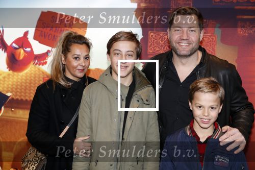Amsterdam 11 februari 2018
Premiere Ted en het geheim van koning Midas in Pathe arena. Dennis v d Geest met vrouw en 2 zoons