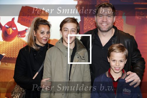Amsterdam 11 februari 2018
Premiere Ted en het geheim van koning Midas in Pathe arena. Dennis v d Geest met vrouw en 2 zoons