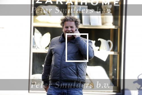 Amsterdam 6 februari 2018
Dirk Zeelenberg bellend op straat