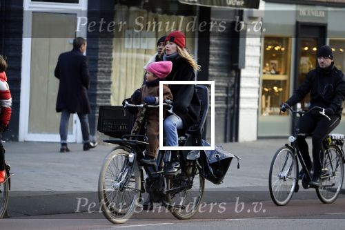 Amsterdam 21 februari 2018
Doutzen Kroes met haar man Sunnery james en hun kinderen