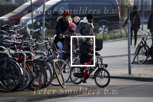 Amsterdam 21 februari 2018
Doutzen Kroes met haar man Sunnery james en hun kinderen