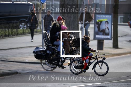 Amsterdam 21 februari 2018
Doutzen Kroes met haar man Sunnery james en hun kinderen