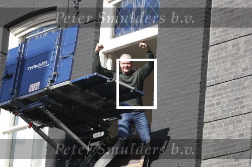 Amsterdam 12 maart 2018
Dries en Honoria Roelvink  verhuizen naar hun nieuwe appartement op de pc Hooftstraat