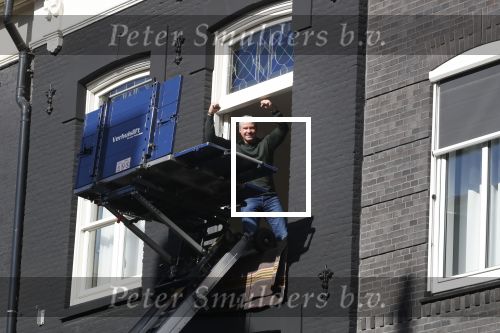 Amsterdam 12 maart 2018
Dries en Honoria Roelvink  verhuizen naar hun nieuwe appartement op de pc Hooftstraat